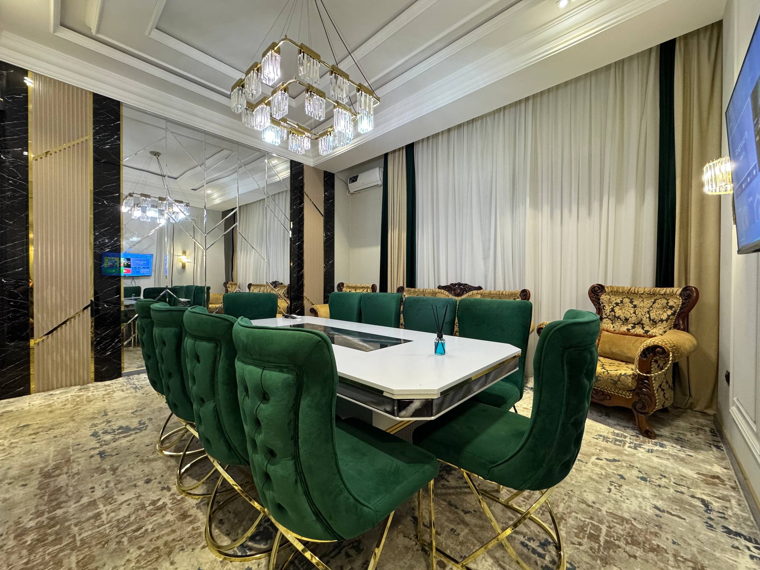 Kvartira 4 xonalar 150 m² Toshkentda, Oʻzbekiston