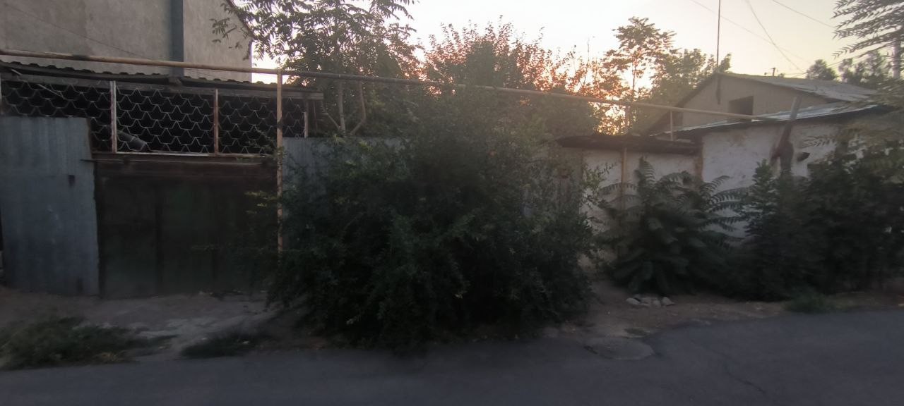 Uy 3 xonalar 300 m² Toshkentda