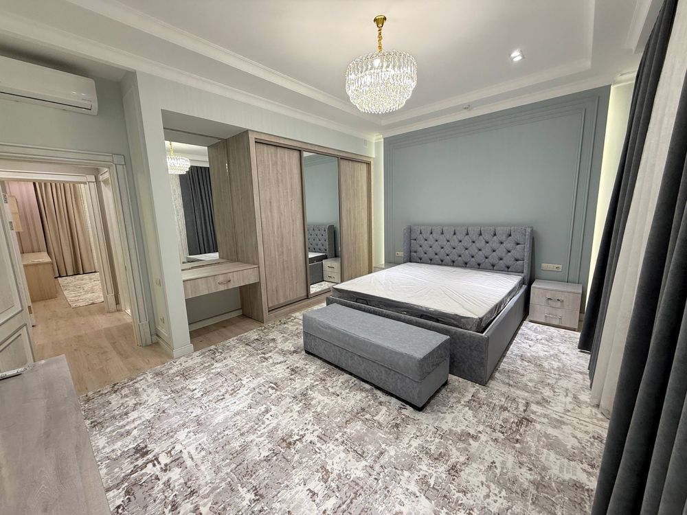 Uy 11 xonalar 400 m² Toshkentda, Oʻzbekiston