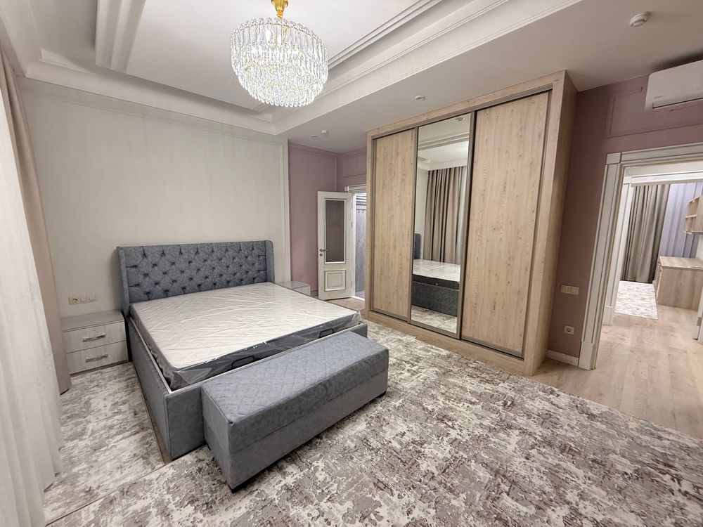 Uy 11 xonalar 400 m² Toshkentda, Oʻzbekiston