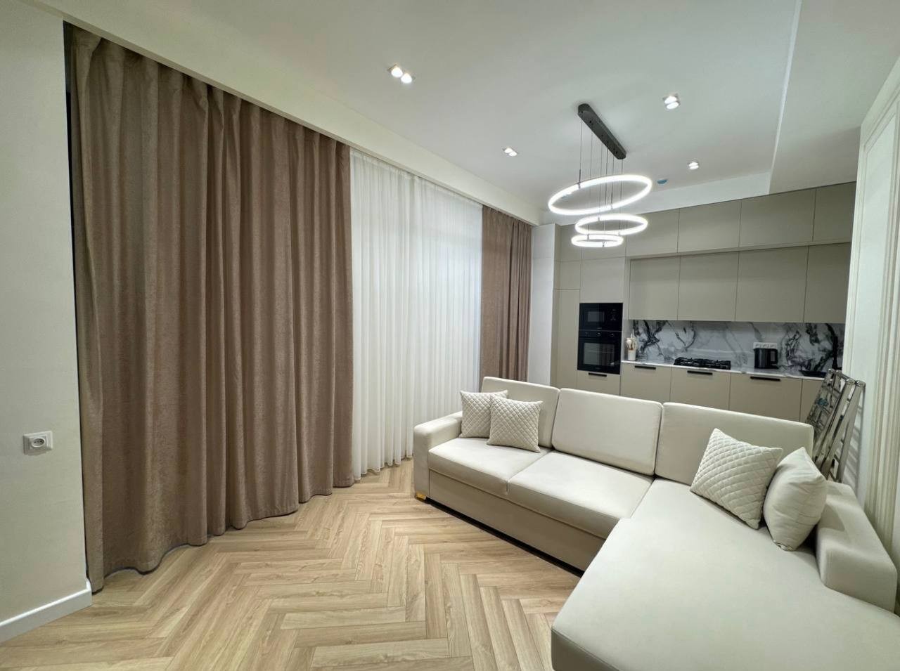 Kvartira 3 xonalar 75 m² Toshkentda, Oʻzbekiston