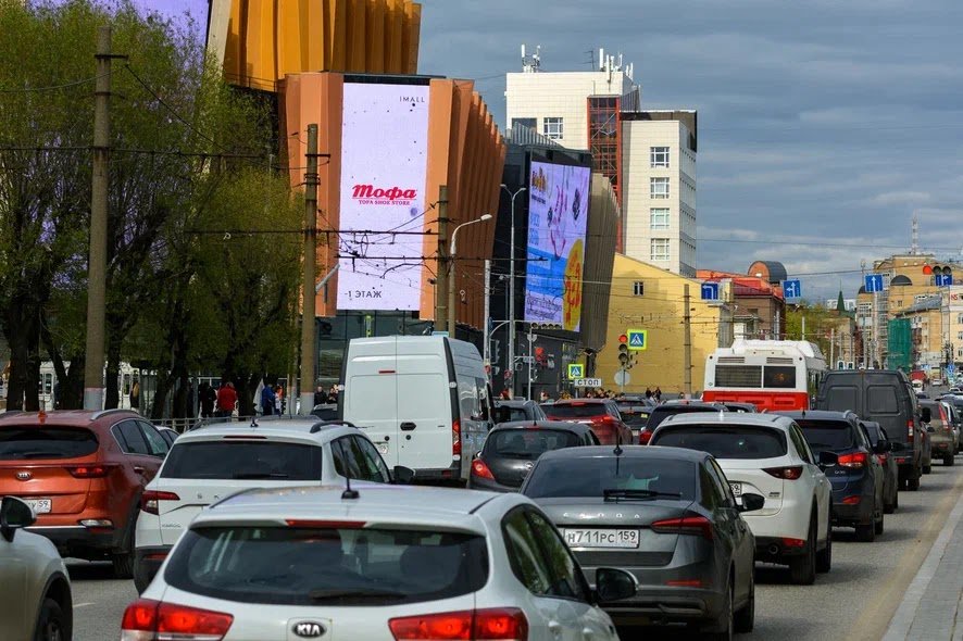 Медиафасад на Петропавловская, 73а (МФ2)