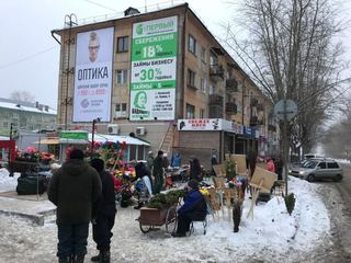 Брандмауэр — Свердлова 10, торец со стороны Центрального рынка, левый