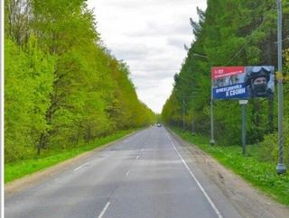 Щит 3х6 — Володарское ш., 1 км + 350 м от отметки 13 км, в сторону п. Володарского, справа