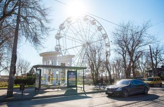 Ситилайты — ул. Революции, ост. Парк имени Караева, на восток