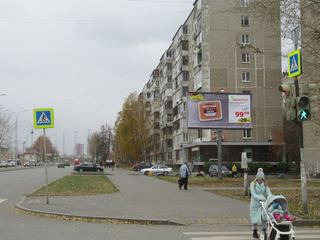 Щит 3х6 — Бакинских комиссаров, 100