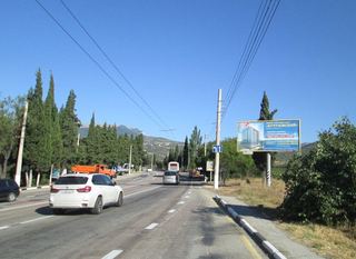 Щит 3х6 — Трасса Симферополь - Ялта, в Алуште, 43 км + 950 м, в сторону Симферополя