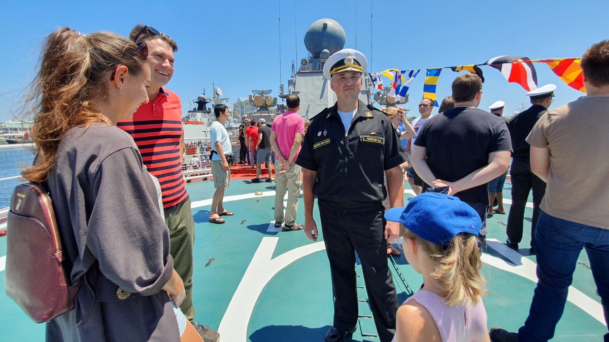 Missile Cruiser Marshal Ustinov in Cape Town – photo 8