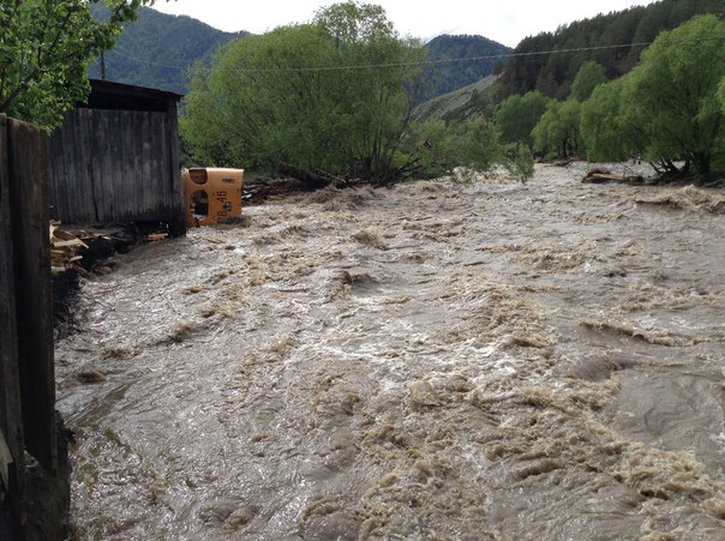 How We Lived Under a State of Emergency: Chronicles of a Flood. Part 1 – photo 4