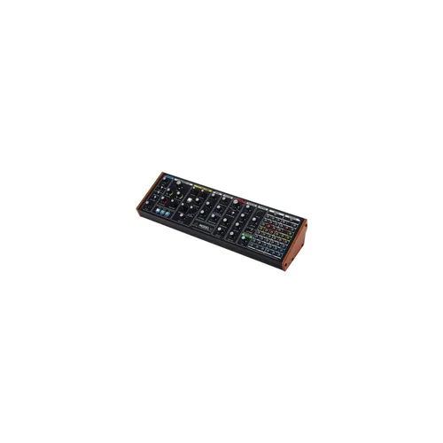 Behringer Model 15