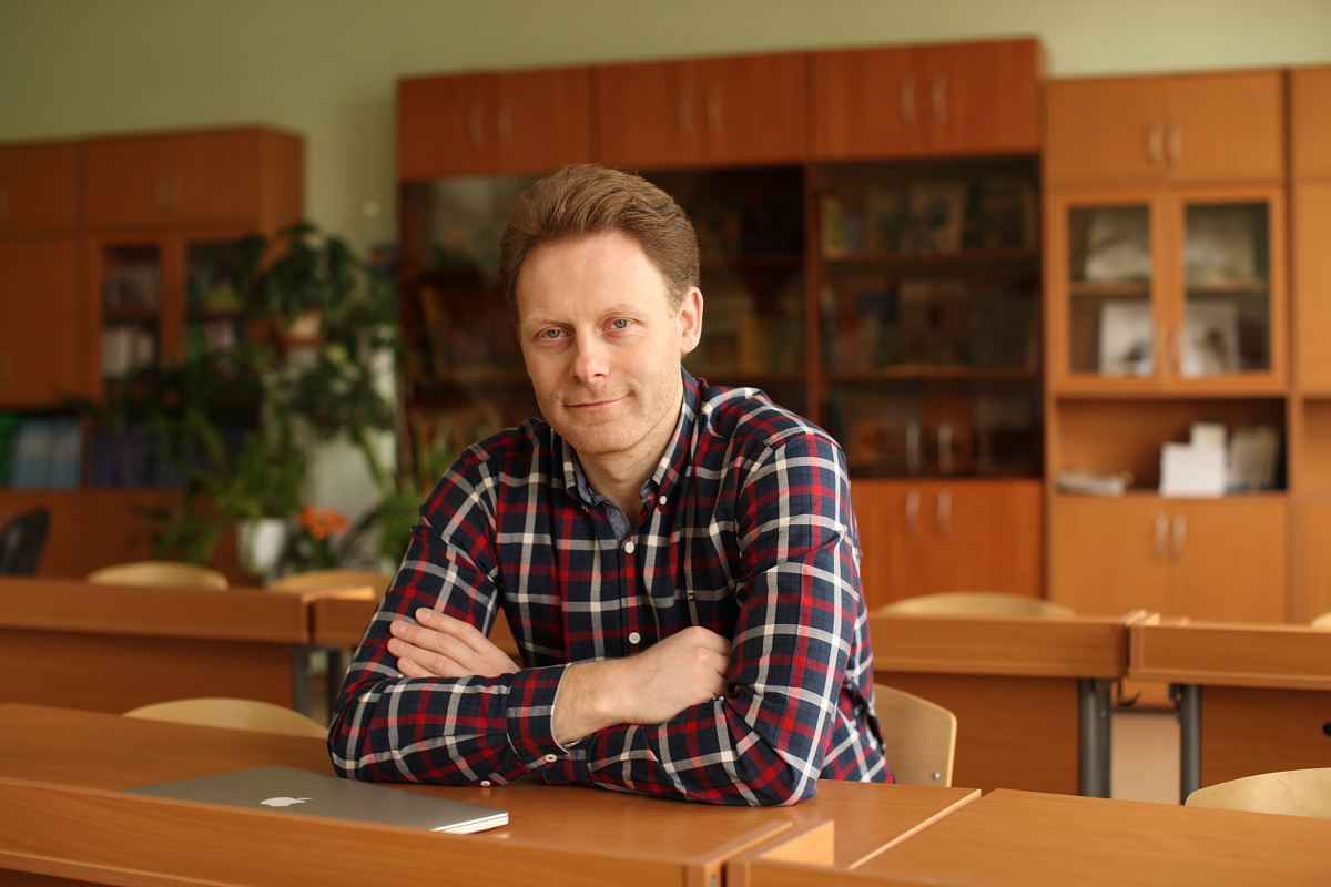 Антон Молев