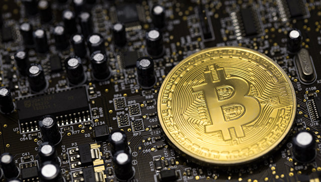 Биткоин установил очередной рекорд и превысил отметку в $13 тысяч