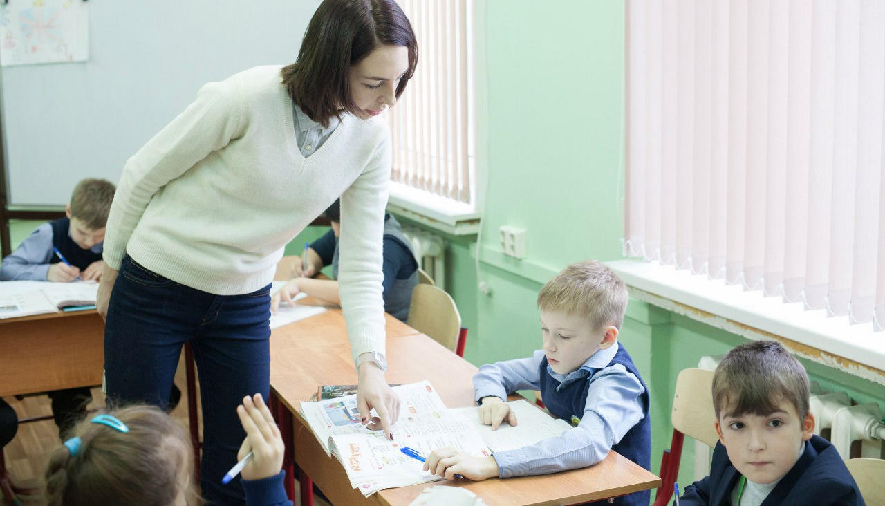 Минобрнауки: зарплата учителей за последний год увеличилась