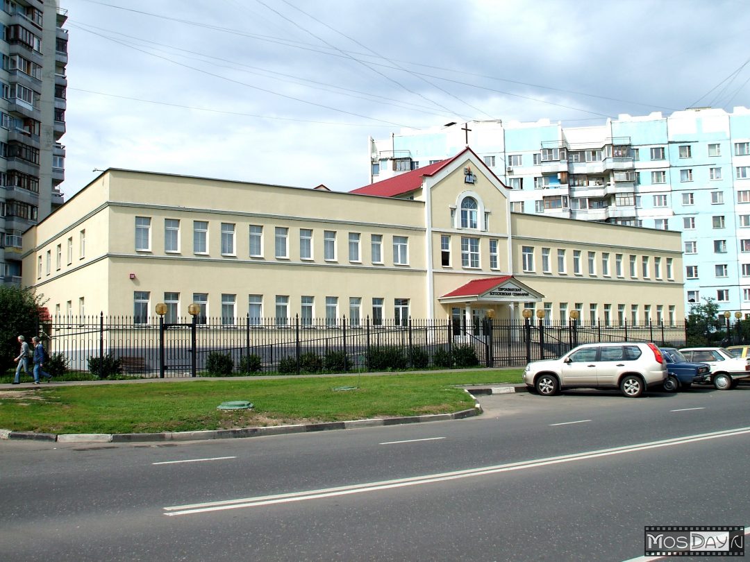 Два частных вуза прекратили свою работу