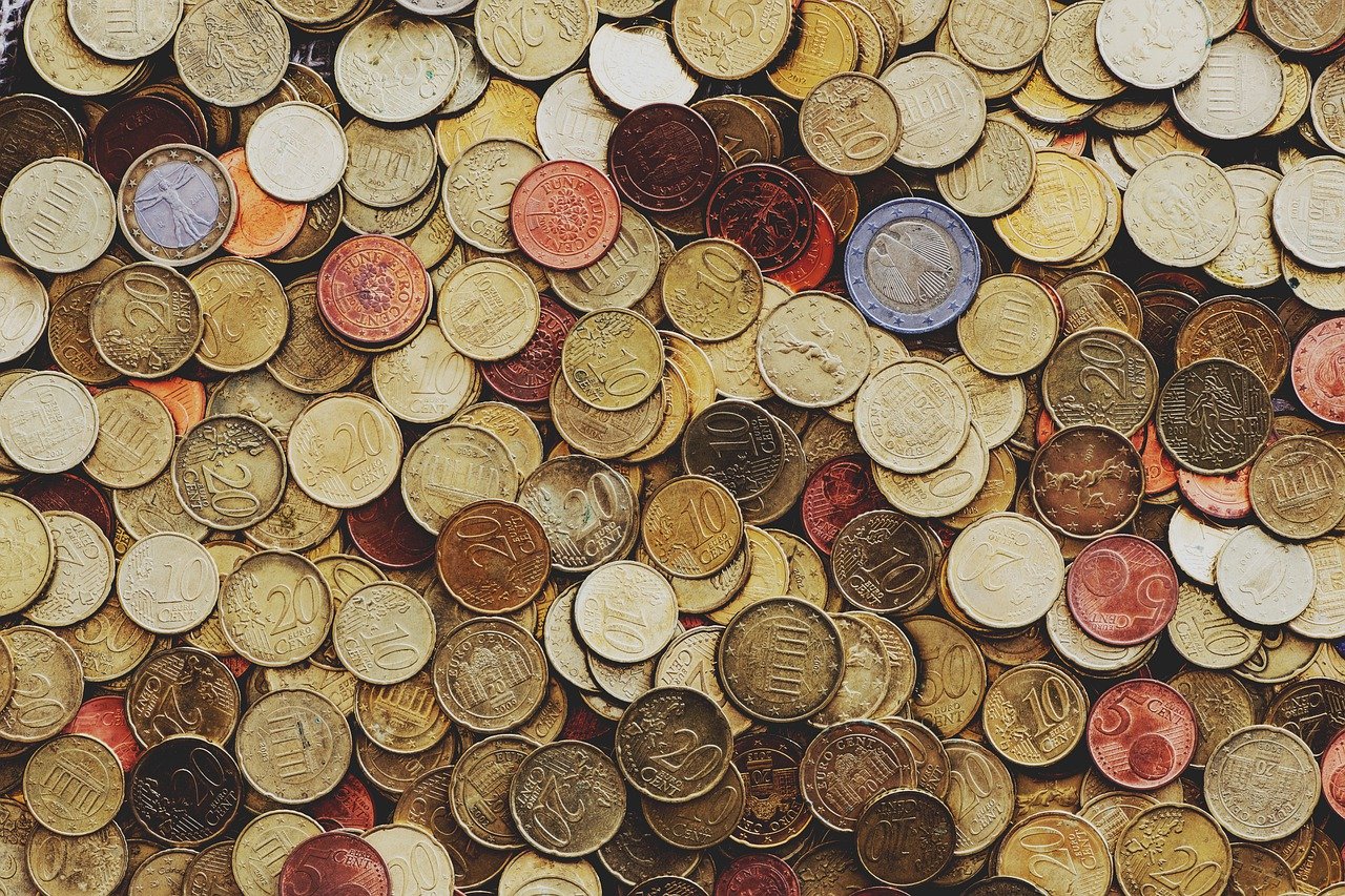 Деньги и стабильность – чего не хватало россиянам в 2020 году