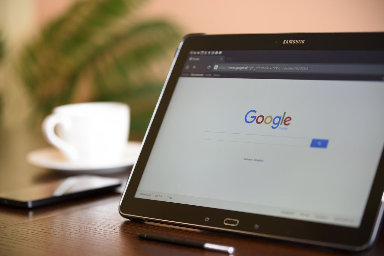 Какие запросы стали самыми популярными в российском Google 2021 года?