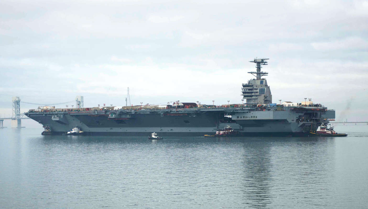 Самый большой авианосец – в боевом составе ВМС США
