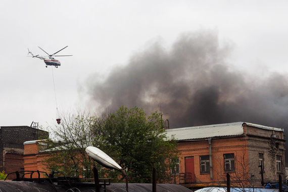 Пожар на тракторном заводе в Петербурге потушен