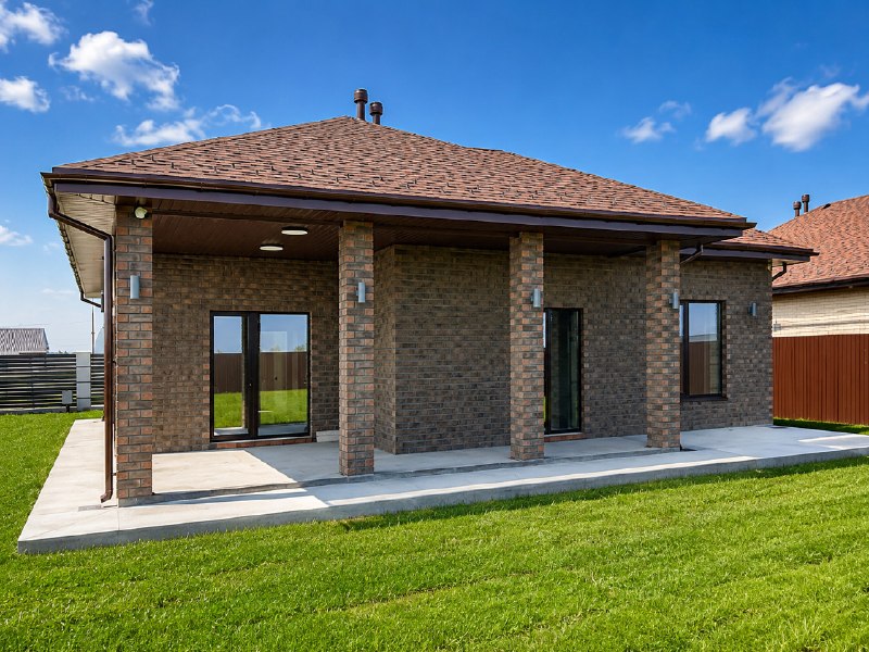 🏡🏡 Дом «Черника» — 99 м² для комфортной семейной жизни Обновлённый проект компании «Уютно» в коттеджном клубе «Завидово» сочетает продуманную планировку, сов…