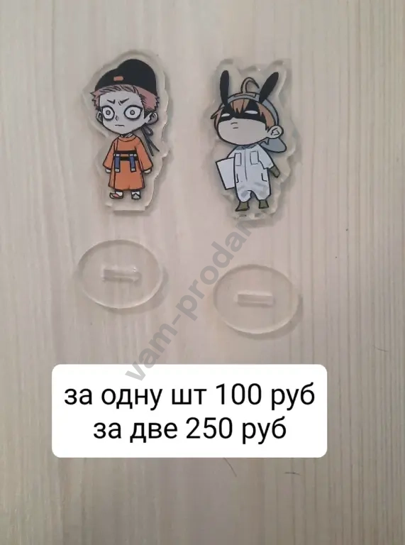 стенды, значки, брелки с геншином