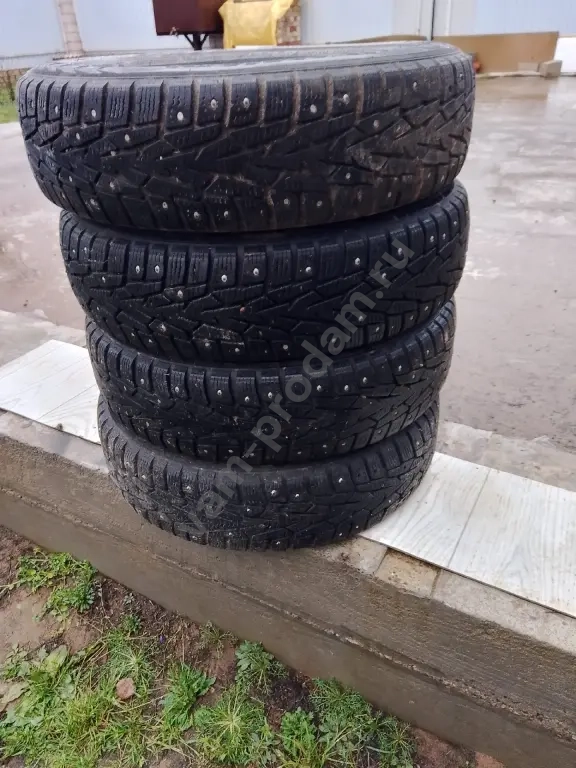 Продам шипованую резину б/ у. 155/80, R 13.