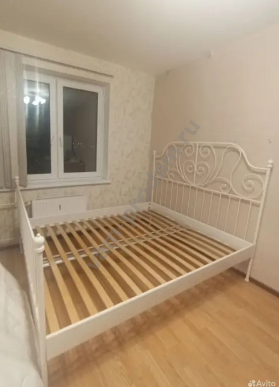 кровать
