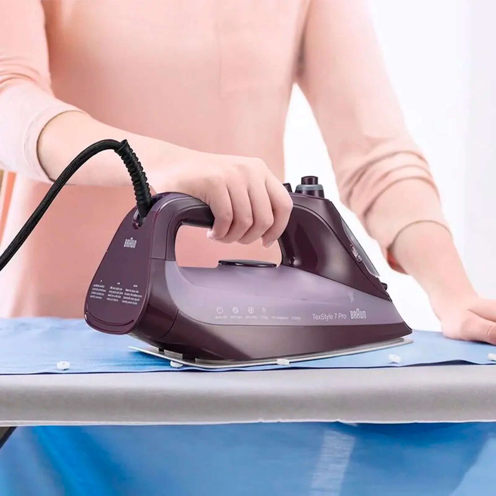 Утюг Braun SI7181VI, 3100 Вт, вертикальное отпаривание, автоотключение