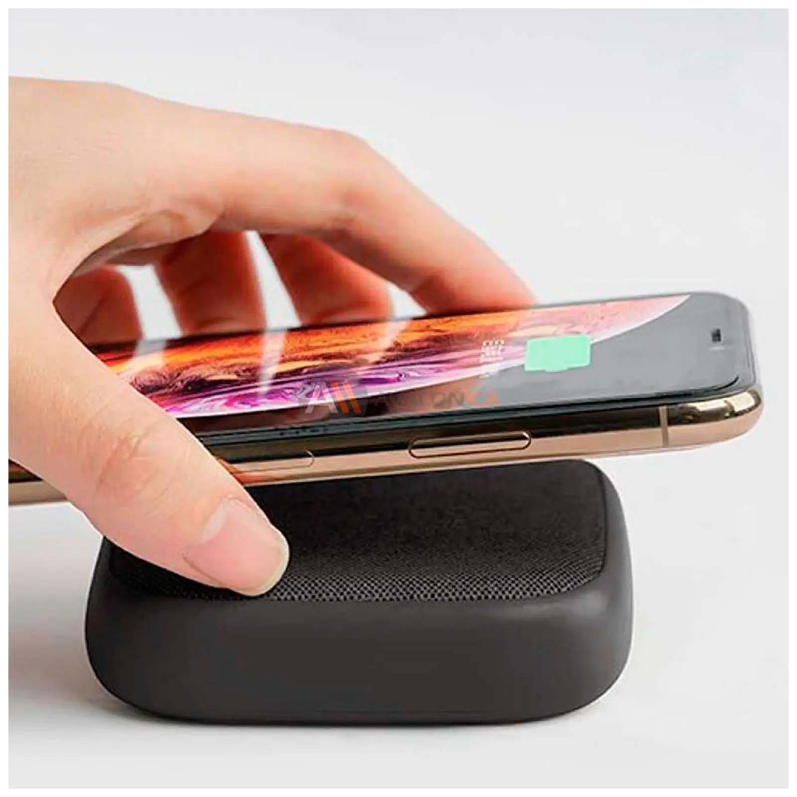 Внешний аккумулятор 20Вт с поддержкой беспроводной зарядки Solove Power Bank Wireless Charger 10000mAh черный