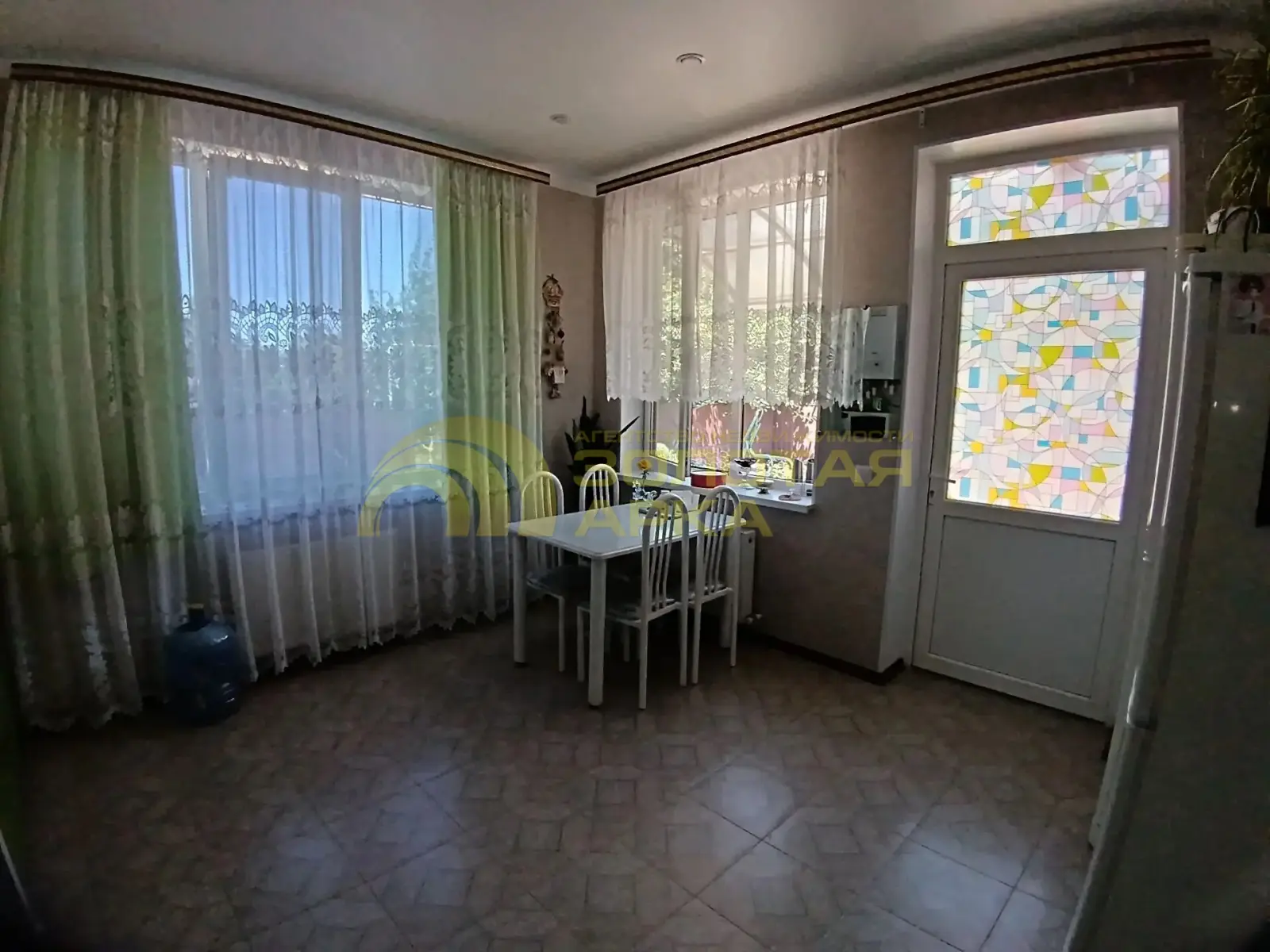 дом