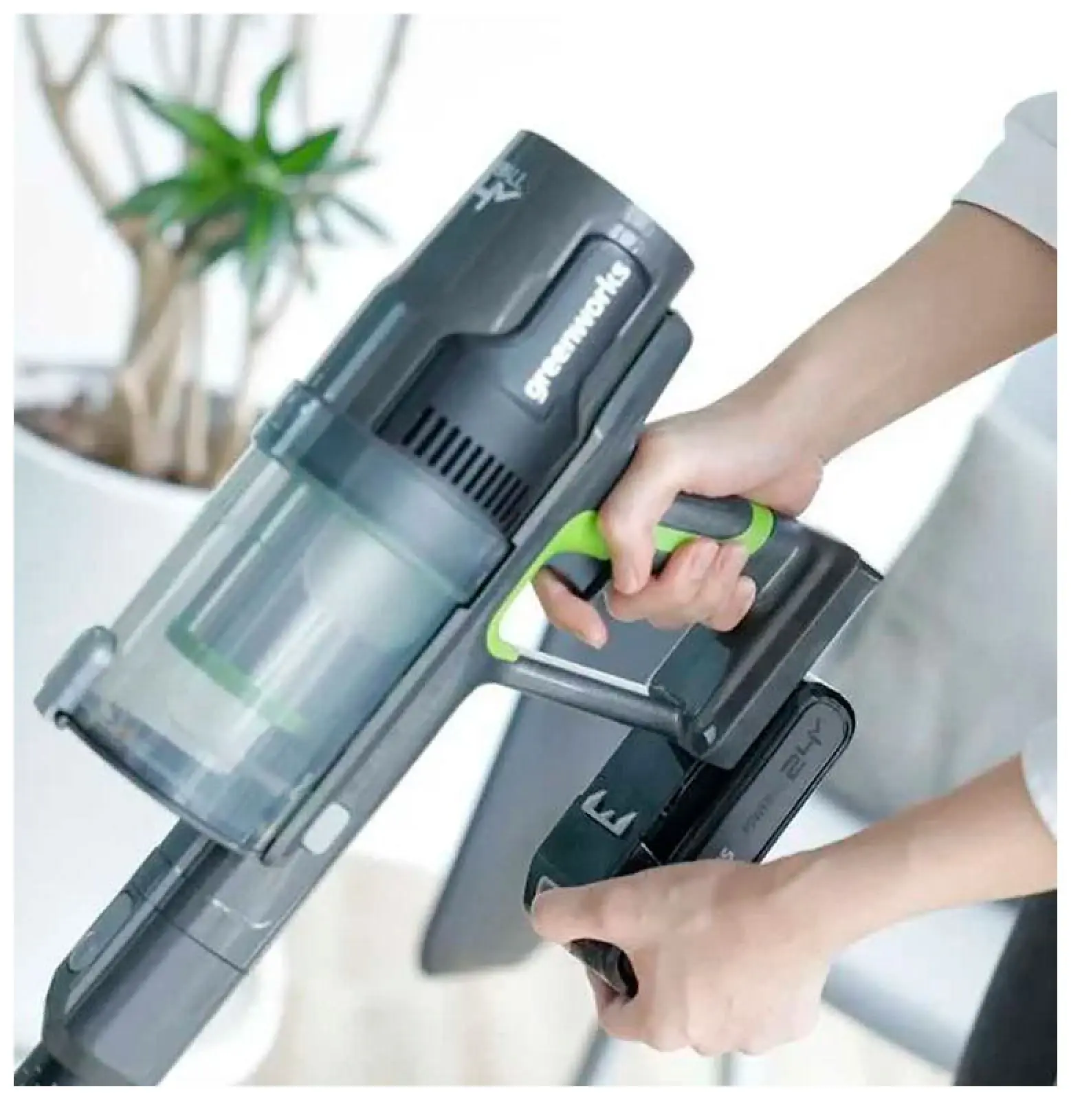 Пылесос вертикальный аккумуляторный Greenworks GD24SV, 24V, 500 Вт, 20 кПа, 1х4 Ач, зу 2А, 4 насадки (4701407UB)