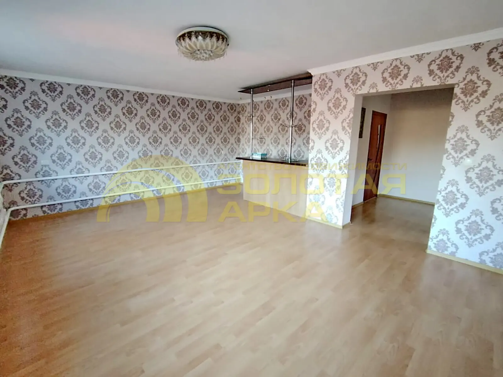 дом