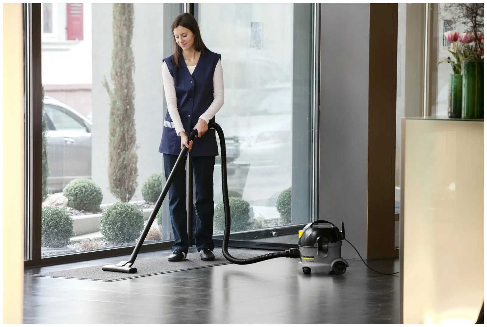 Профессиональный пылесос для сухой уборки Karcher T 8/1 Classic ALA EU (1.527-160.0)