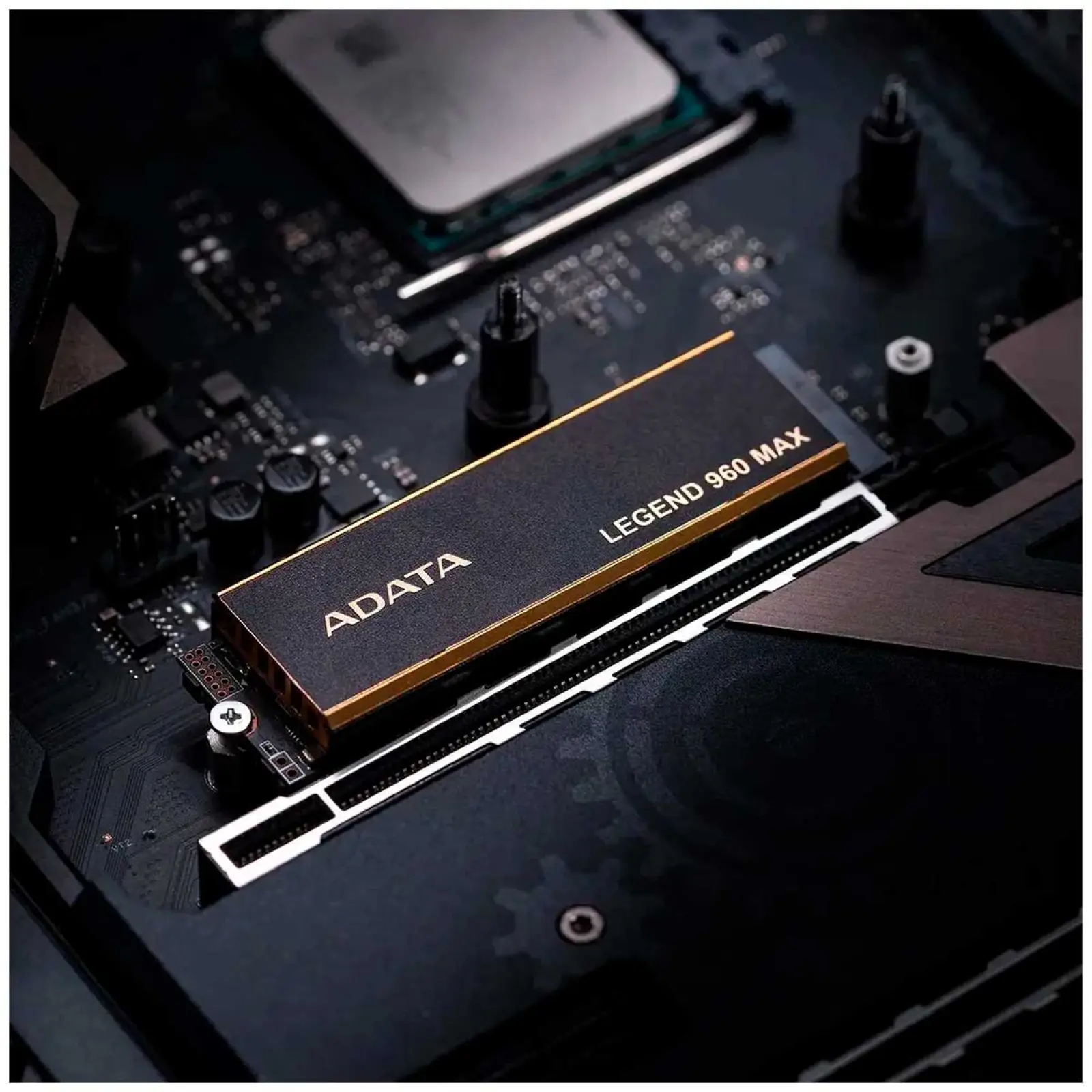 SSD накопитель Adata M.2 LEGEND 960 Max 4000 Гб PCIe 4.0 ALEG-960M-4TCS