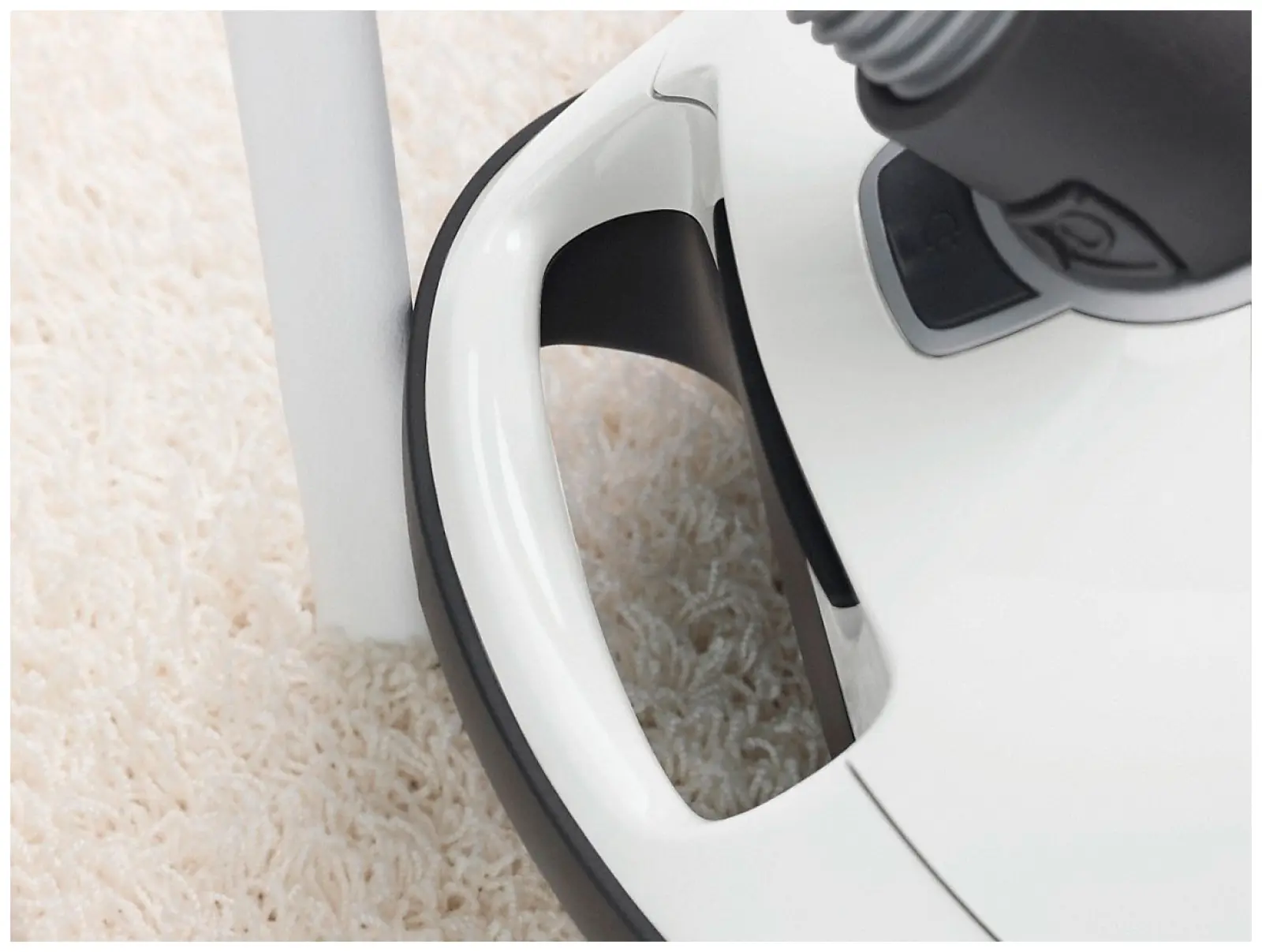 Пылесос напольный Miele Complete C3 Allergy
