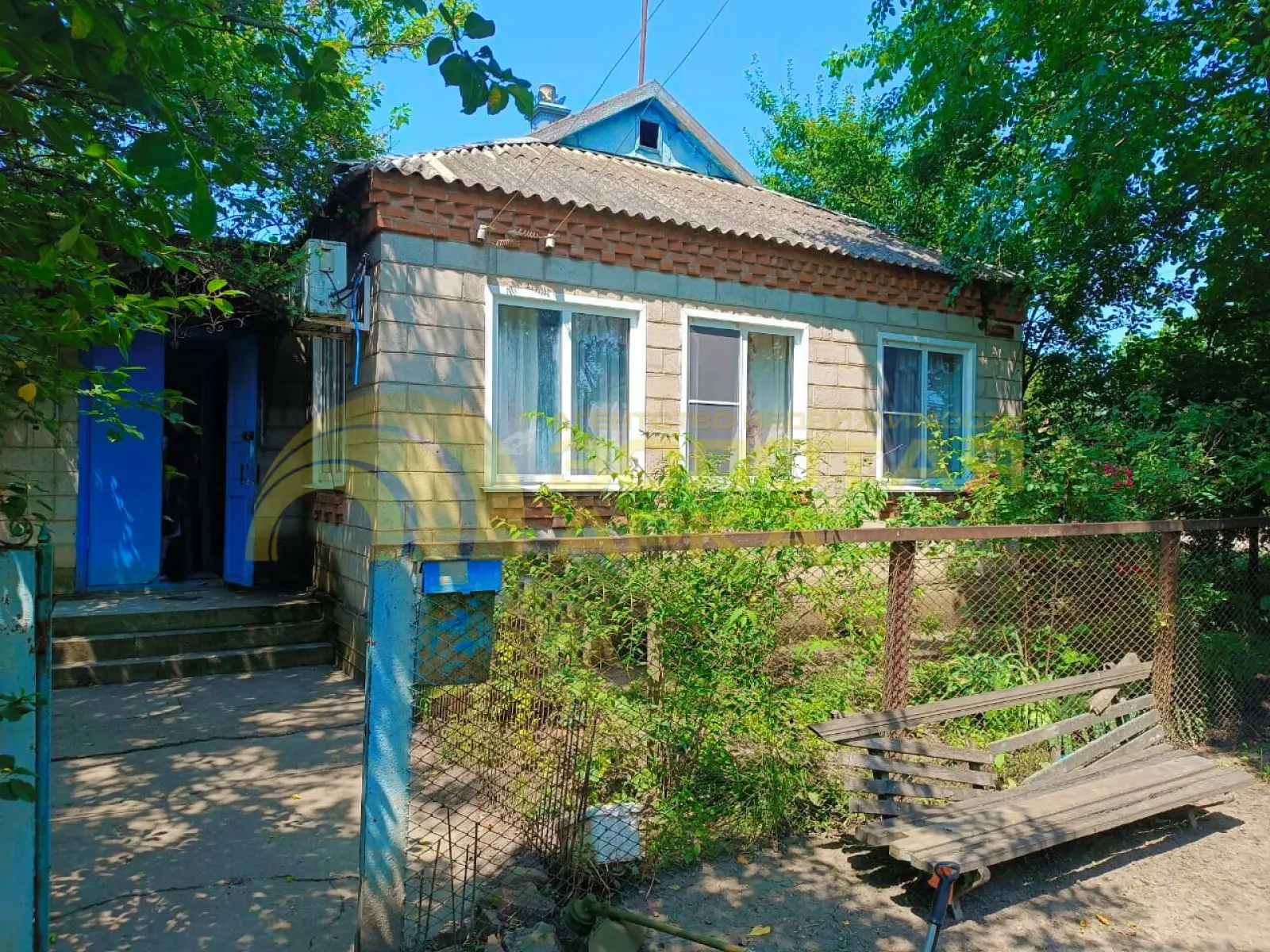 дом