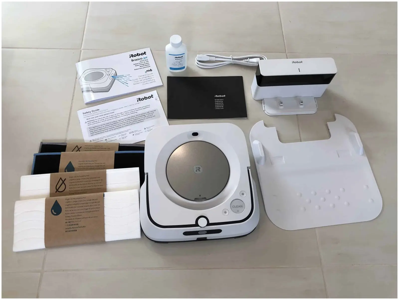 Робот-пылесос iRobot Braava Jet M6 для влажной уборки (белый)