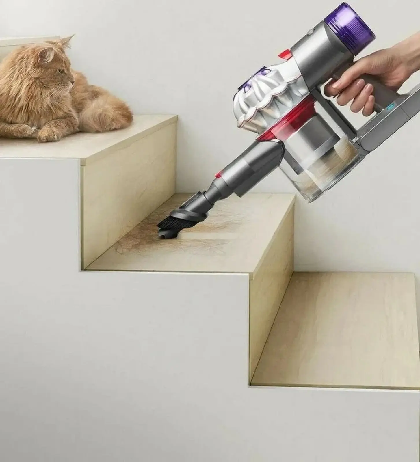 Пылесос вертикальный Dyson V8 Silver/Nickel (446969-01)