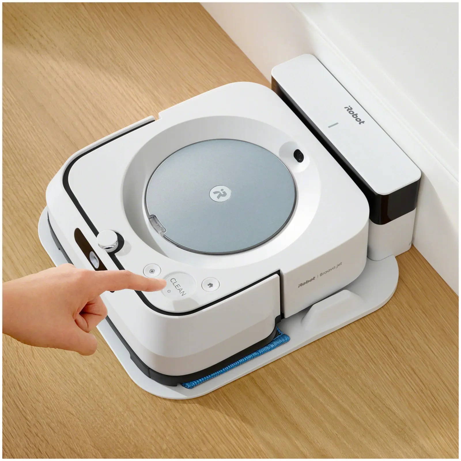 Робот-пылесос iRobot Braava Jet M6 для влажной уборки (белый)
