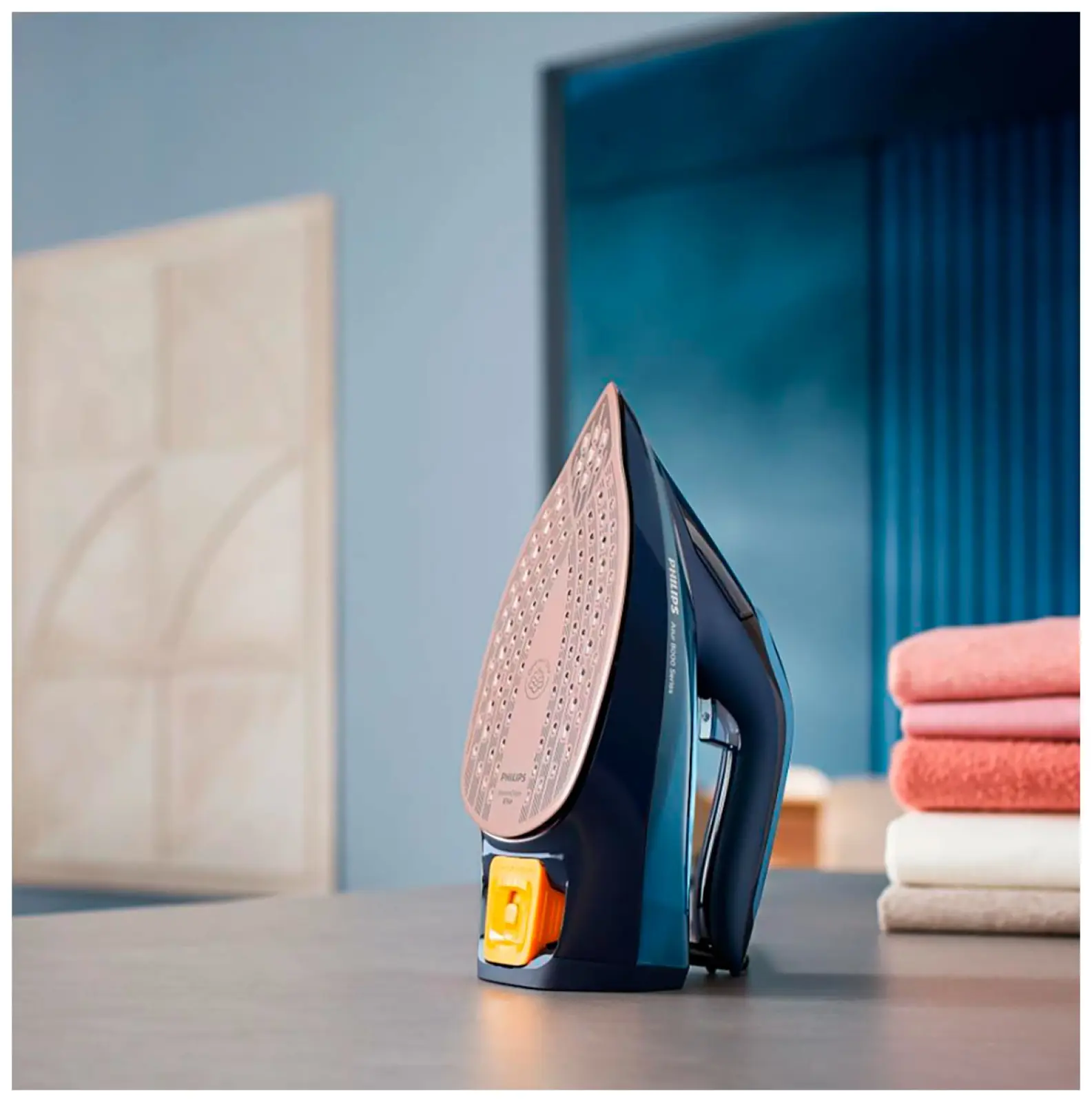 Утюг Philips DST8020/20