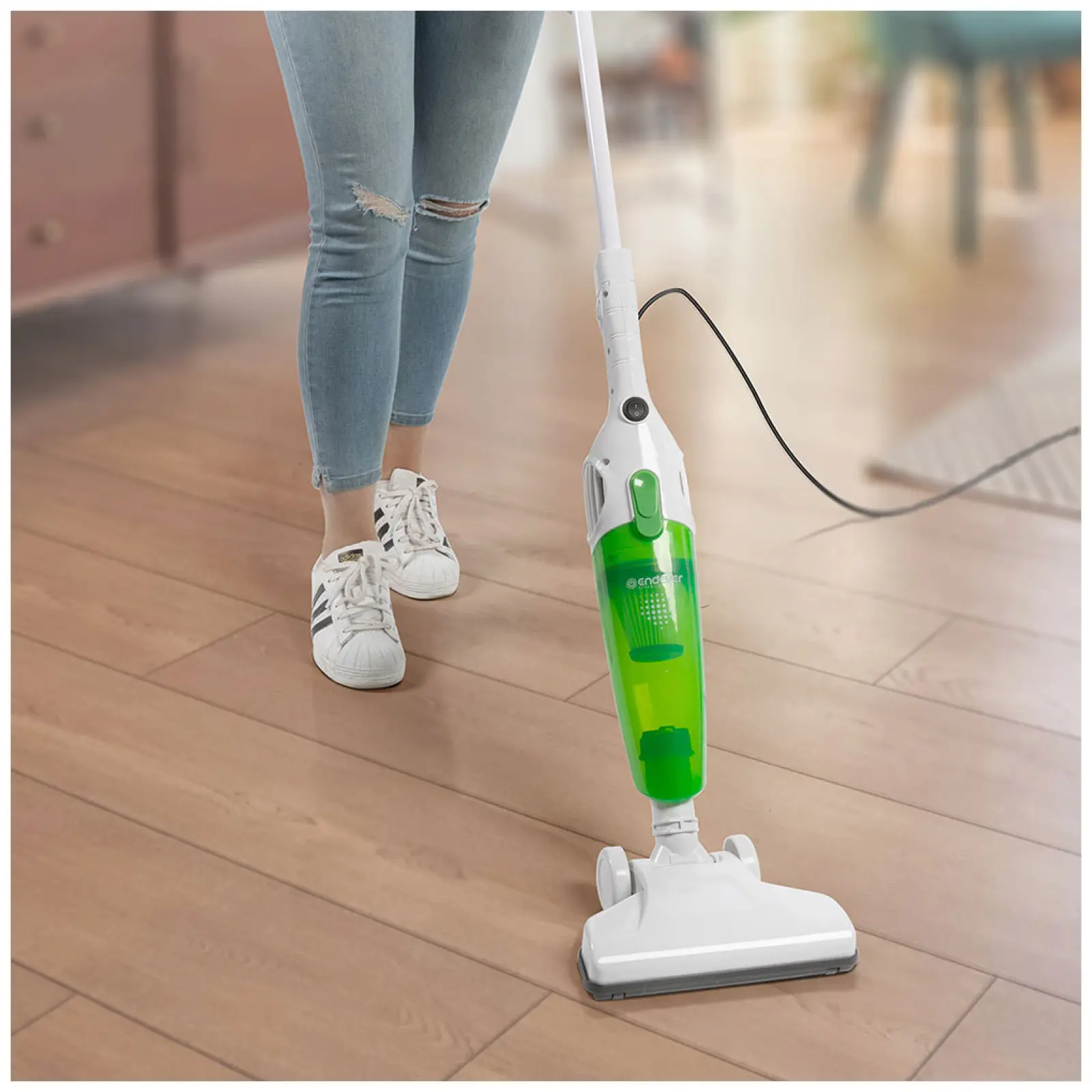 Пылесос вертикальный Endever SkyClean VC-279
