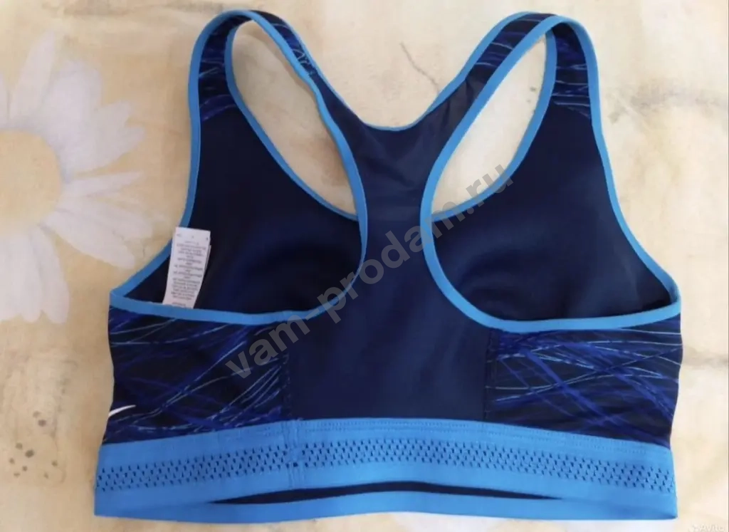 спортивный топ женский nike