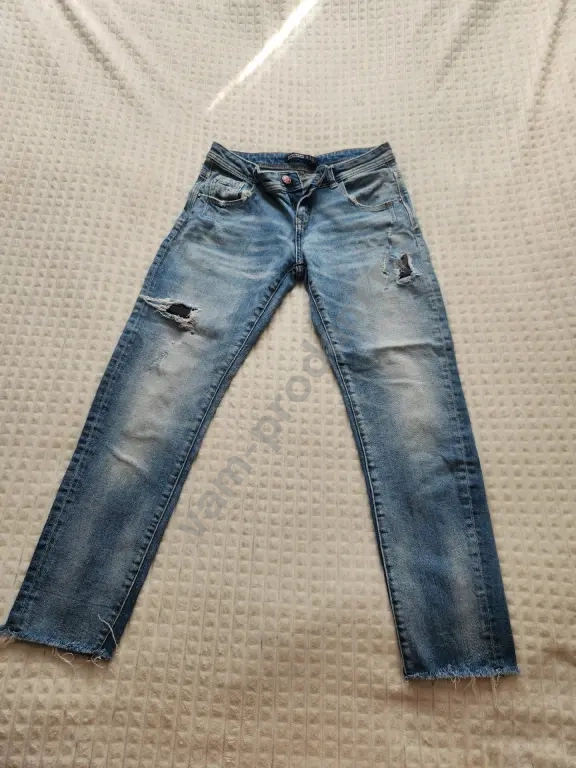 Пакет женской одежды. 40-42 р. джинсы