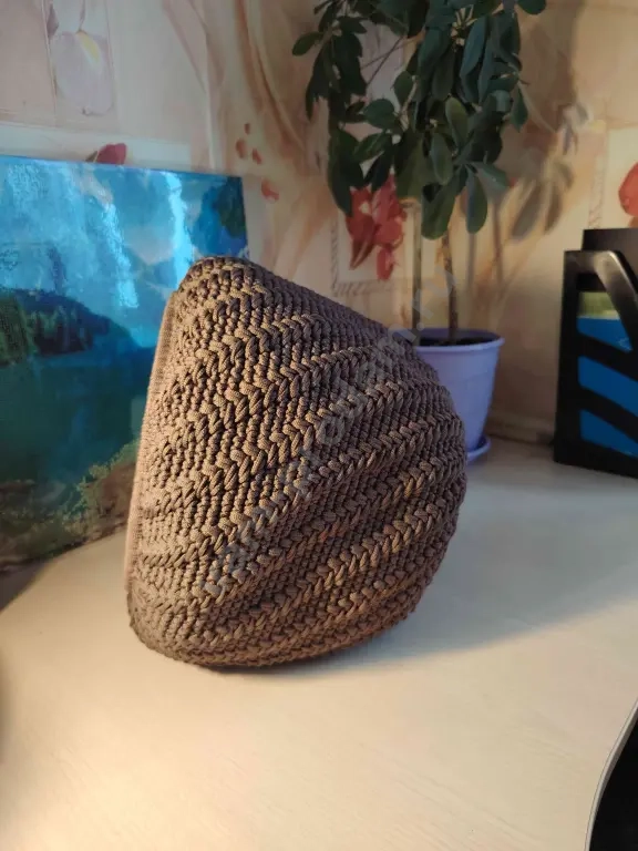 Лежанка для кошек и мелких собак.