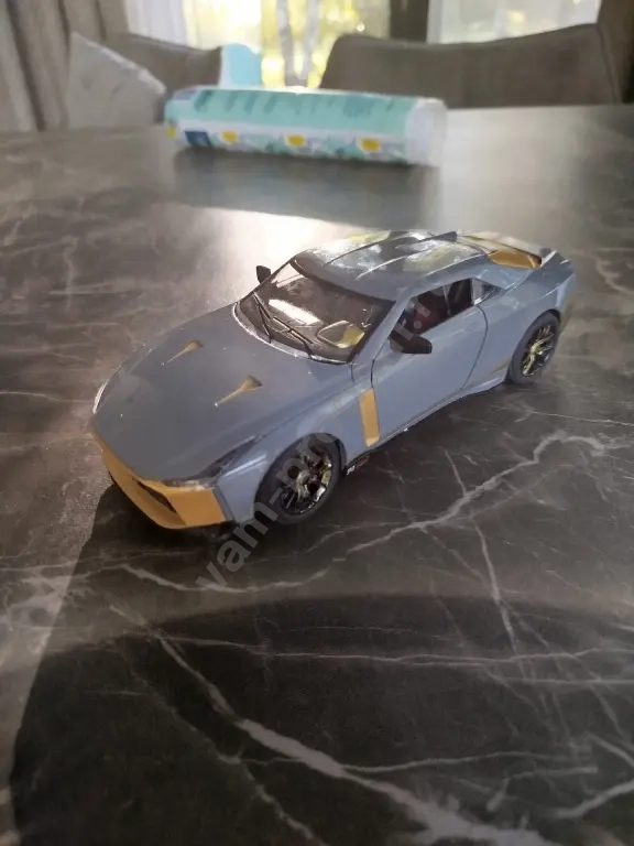 машинка игрушка nissan gtr