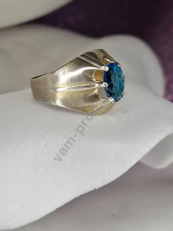 Серебряное кольцовставка голубого цвета☆925 проба