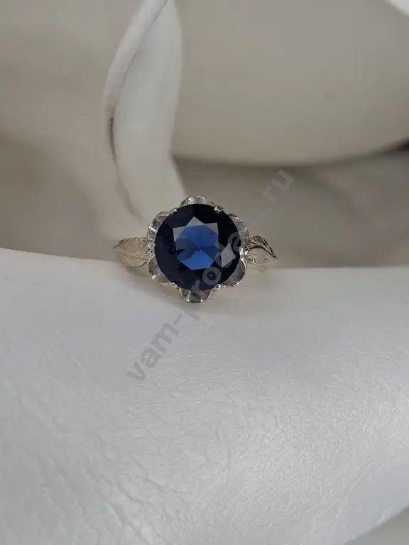 Серебряное кольцоТюльпашвставка синий корунд ☆875 проба ссср