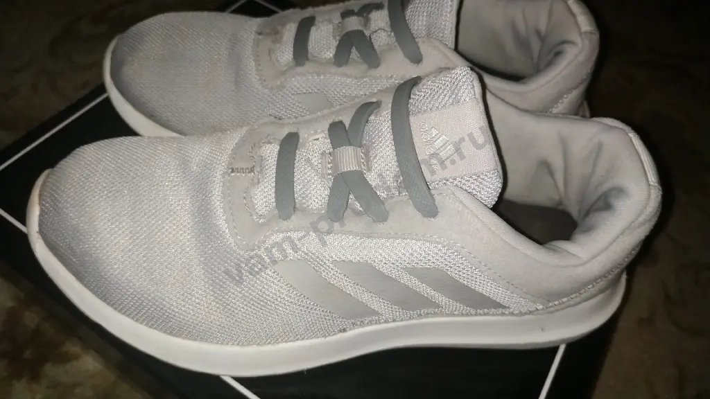 кроссовки Adidas 37