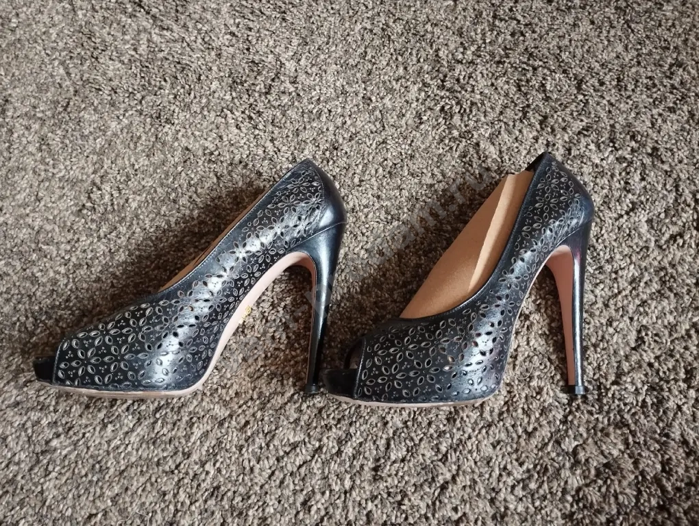 туфли женские Prada,40-40.5