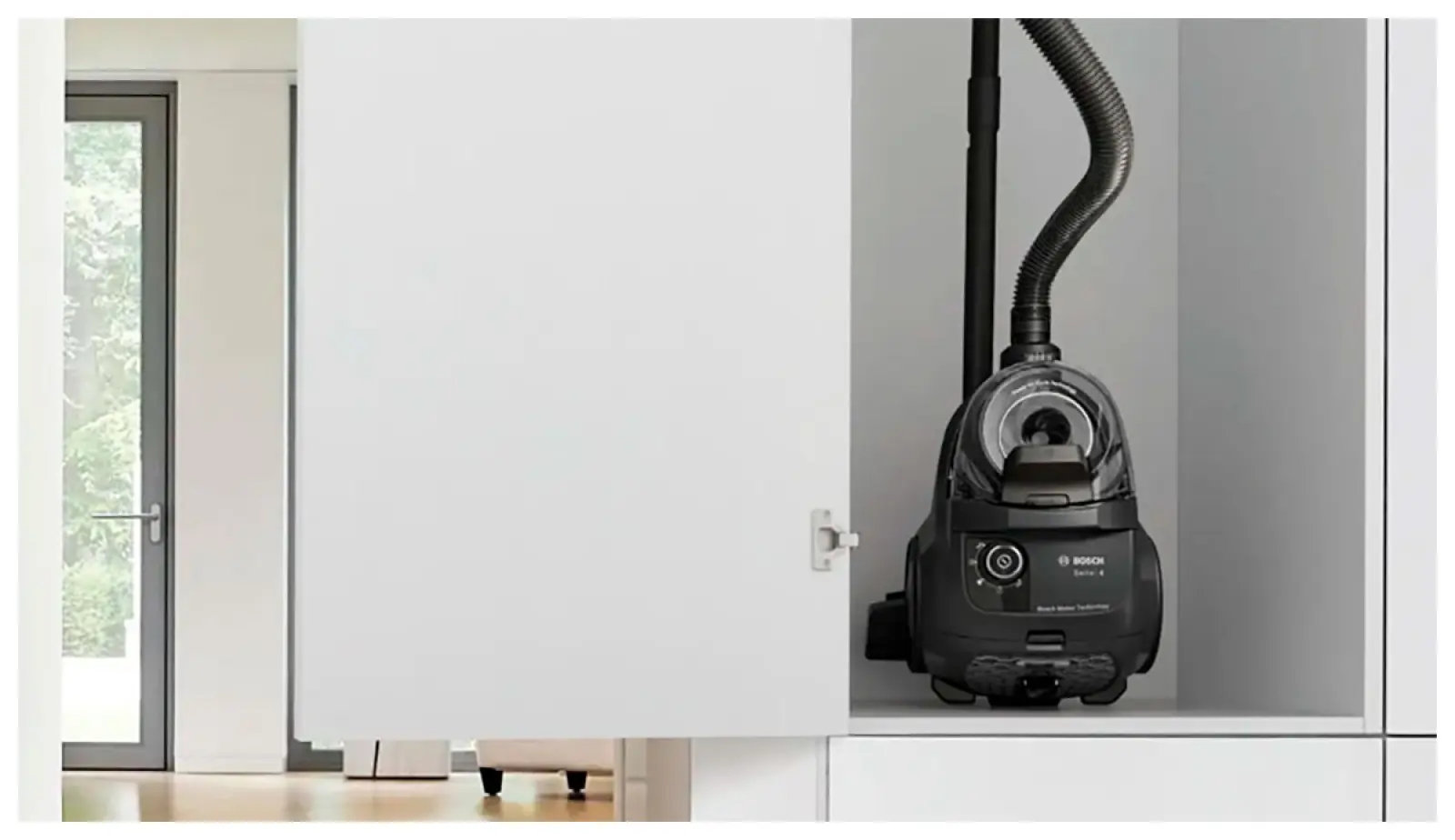 Пылесос напольный Bosch BGC21X300
