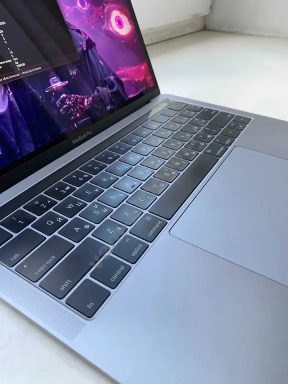 MacBook Pro 2016 (TouchBar, 8/256gb)